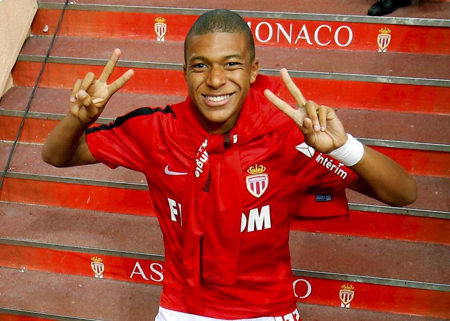 Retour sur le jour où Kylian Mbappé a signé à l'AS Monaco - Nice-Matin