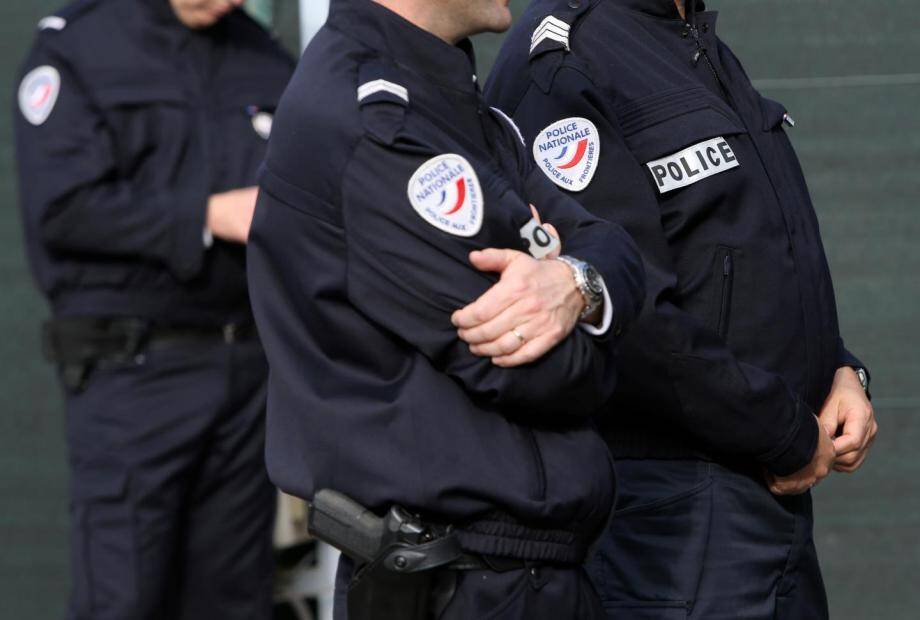 Arrestation illégale et violente à Marseille jusqu'à 2 ans ferme en