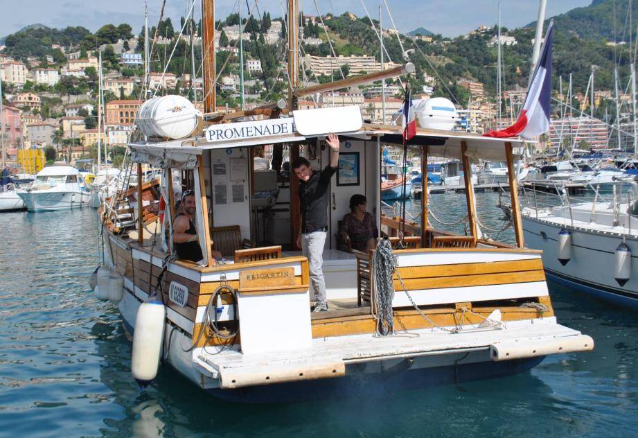 Dix ans que le Brigantin a débarqué au Vieux-Port de Menton.
