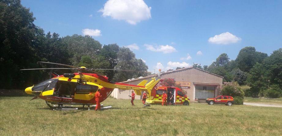 Le garçon, âgé de cinq ans, a été évacué par l’hélicoptère Dragon83 vers l’hôpital Lenval, à Nice,.

