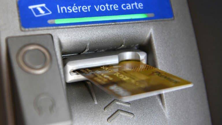 Avant La Technique Du "faux Banquier", Les Arnaques à La Carte Bancaire ...