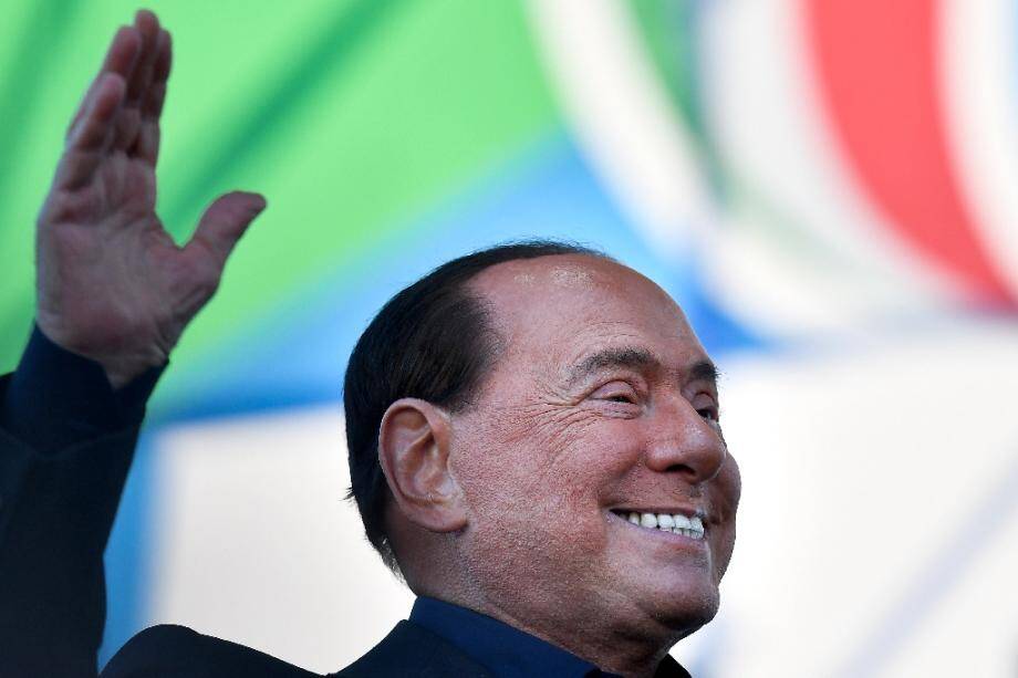 Italie: Berlusconi hospitalisé pour coronavirus Italie: Berlusconi hospitalisé pour coronavirus