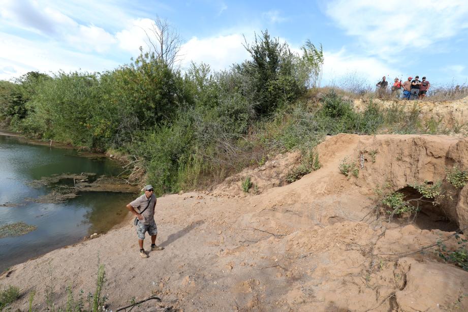 Le fleuve a tendance à sortir de son lit lors d’épisodes pluvieux importants. Jusqu’à faire céder des rivages. 