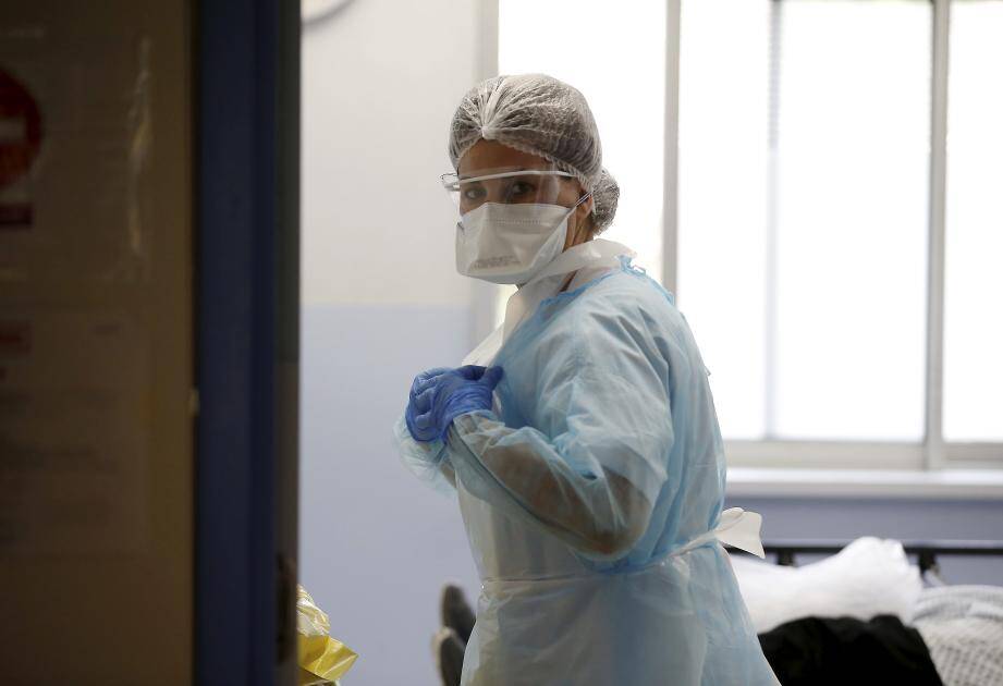 Service des urgences dédié à la Covid-19 à l'hôpital de La Palmosa, à Menton, en mars. Illustration. 