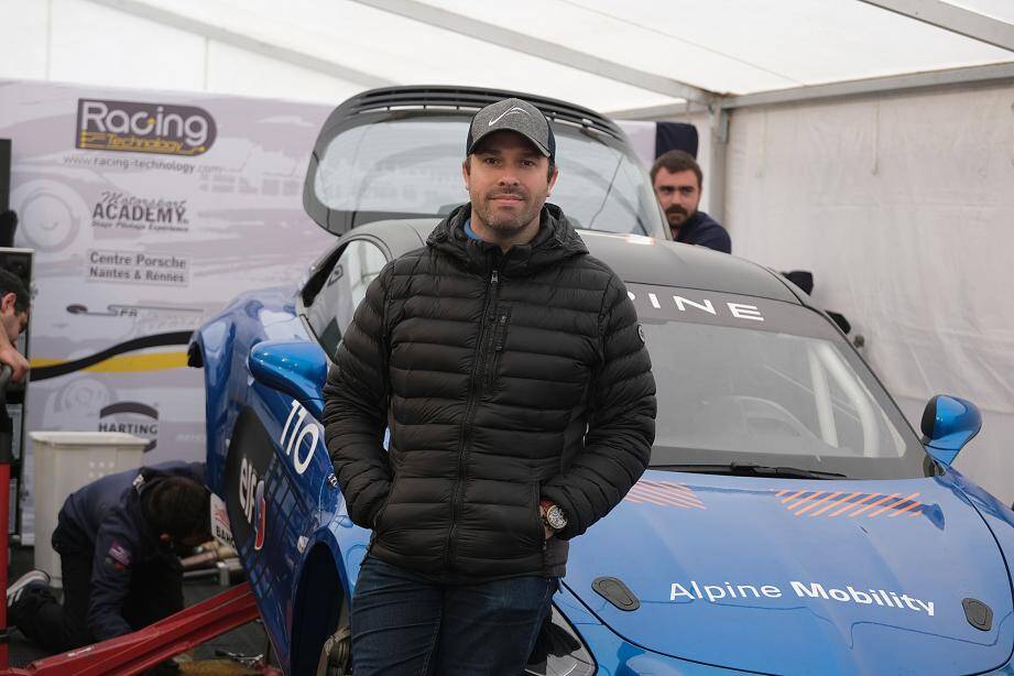 Julien Fébreau a troqué son micro contre un volant, ce week-end. 