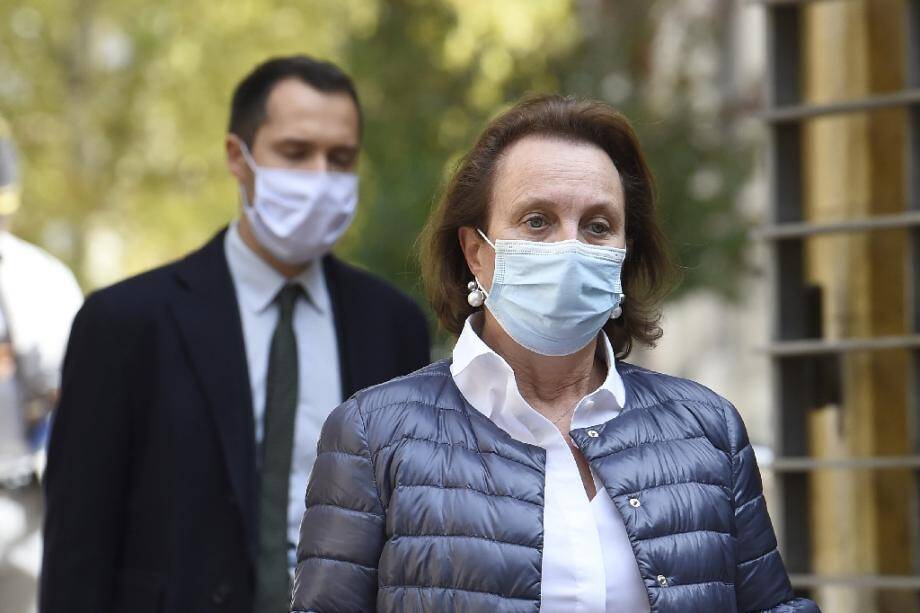 La fille d'Hélène Pastor, Sylvia Ratkowski-Pastor, arrive à la cour d'appel d'Aix-en-Provence le 2 novembre 2020