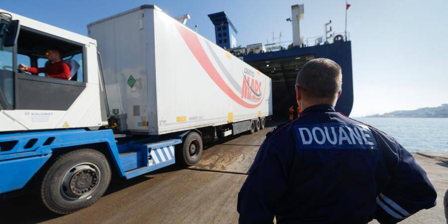 Immersion chez les douaniers du port de Br gaillon Var Matin