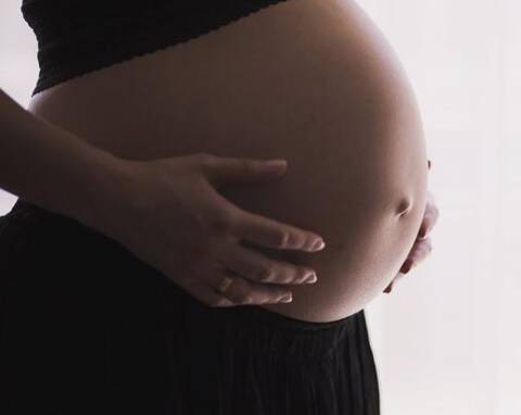 Grossesse, accouchement, maternité Cette gynécologue au CHU de Nice  répond aux inquiétudes des (futurs) parents - Nice-Matin