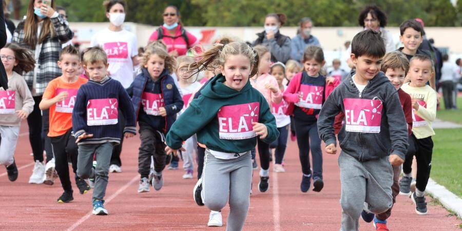 PHOTOS VID O. L cole Sainte Marthe enfile ses baskets pour