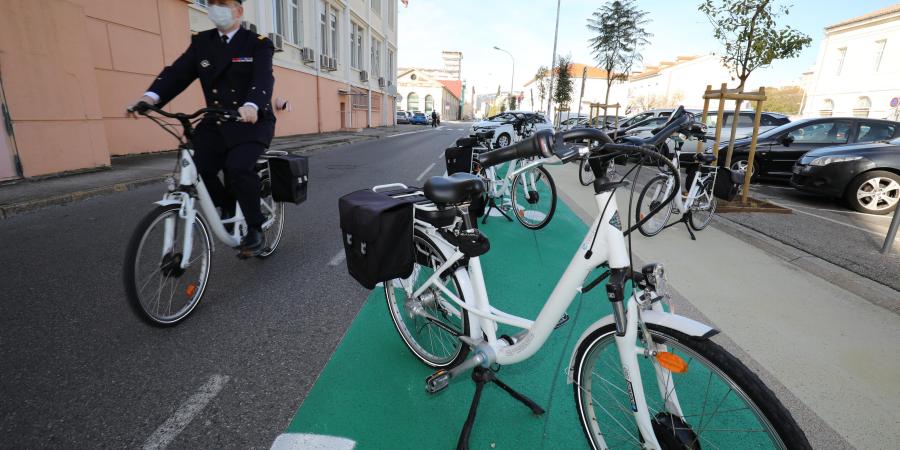 5734296.jpg?w=1280&h=746&gravity=auto&fu