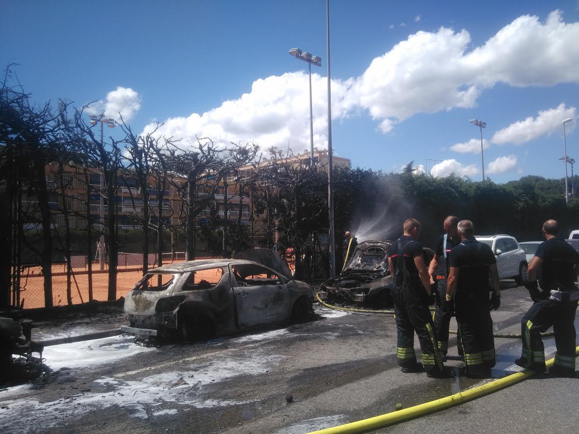 Nice Matin Faits Divers Saint Laurent Du Var VIDÉO. Quatre véhicules brûlés par un spectaculaire incendie à Saint