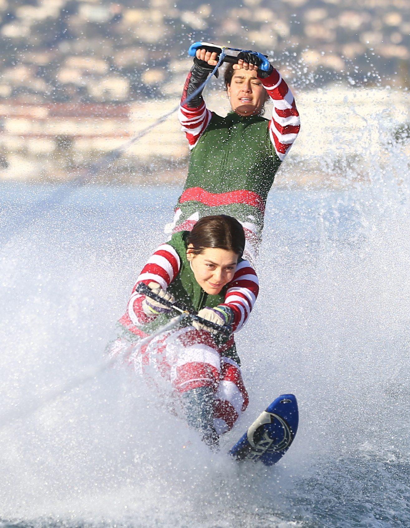 PHOTOS. Le Père Noël en ski nautique? Non, vous ne rêvez pas - Nice-Matin