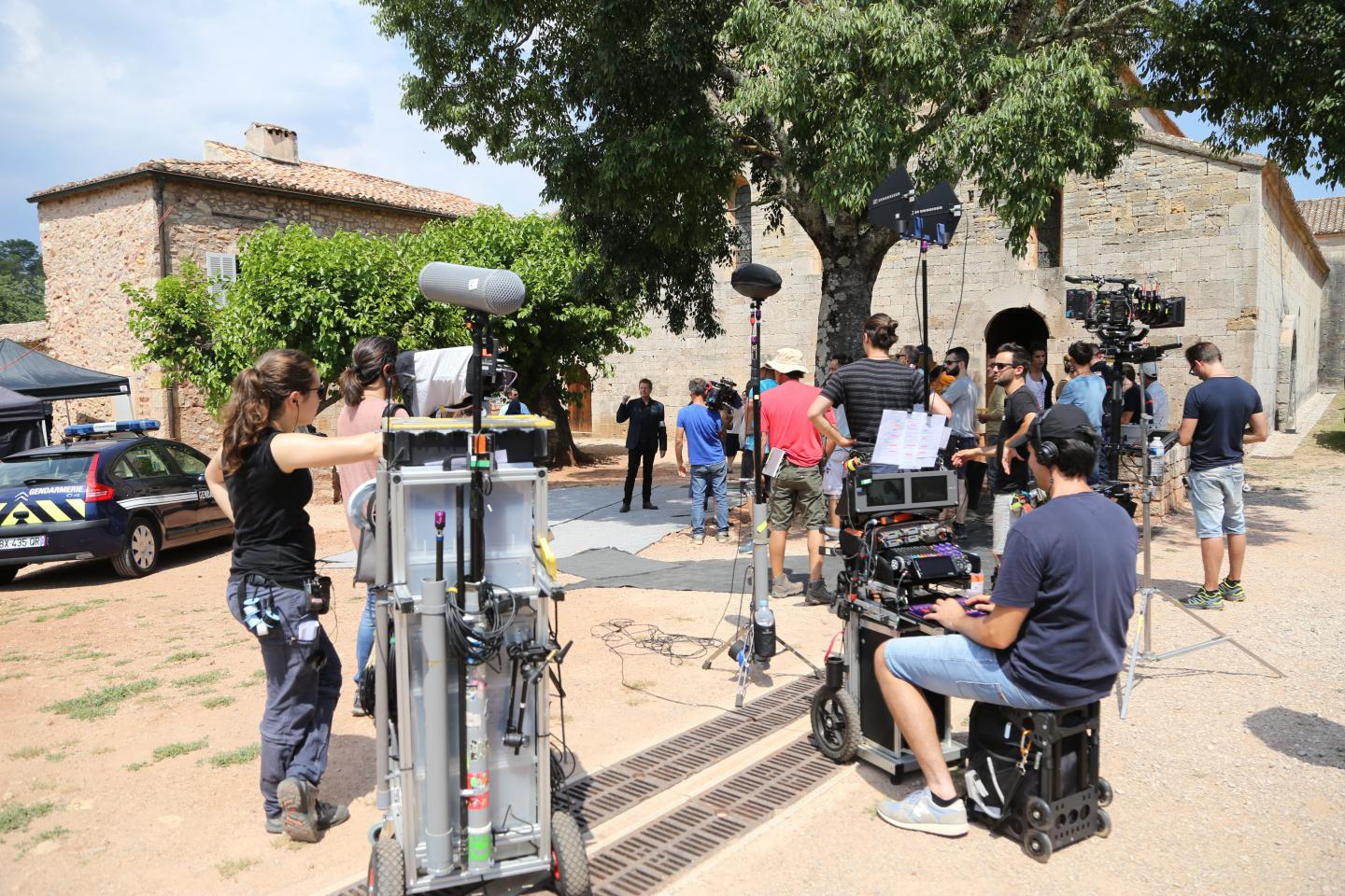 Section De Recherche Lieux De Tournage La série de TF1 "Section de recherches" en tournage dans le Var - Var-Matin