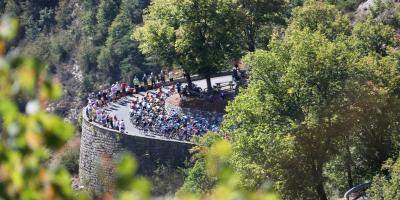 LIVE. Le Tour de France a quitté la Côte d'Azur et le Var. Suivez avec nous la troisième étape