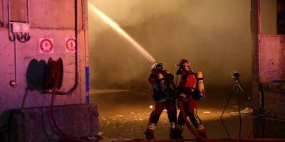 Un incendie se déclare dans un entrepôt de Veolia Recyclage à La Seyne