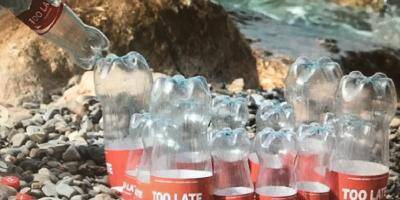 Un Niçois s'attaque à Coca Cola en modifiant 200 étiquettes en magasin et fait une oeuvre à Coco Beach