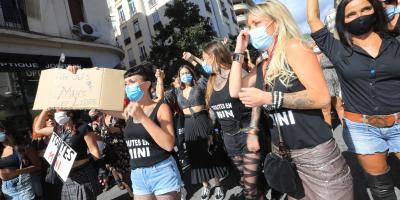 Elles se mettent en mini-jupes pour protester contre le sexisme à Toulon