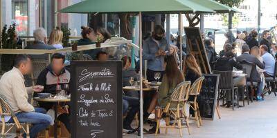 Hôtels, restaurants, bars... Des clients annulent leurs réservations à Nice pour passer les fêtes de fin d'année à Monaco