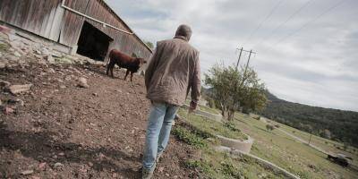 VIDEO. Ces citoyens achètent des terrains pour installer des agriculteurs