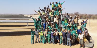 Ce Sanaryen développe des centrales solaires et éoliennes en Namibie