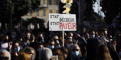VIDEOS. Environ 3.000 personnes ont défilé à Nice ce samedi après-midi contre les mesures du gouvernement pendant le confinement