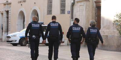 Reconfinement et menace terroriste: premiers contrôles et surveillance accrue dans les rues de Toulon ce week-end