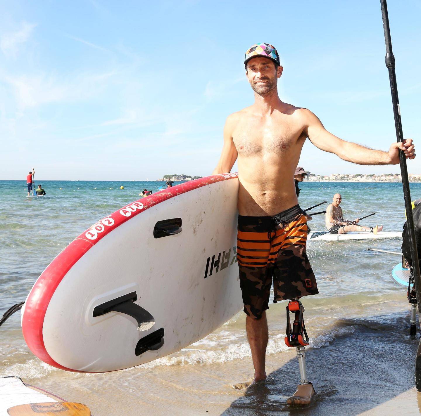 e champion de France handisurf Eric Dargent a fondé l’association Surfeurs d’argent, pour notamment faire avancer la recherche en matière de prothèses.