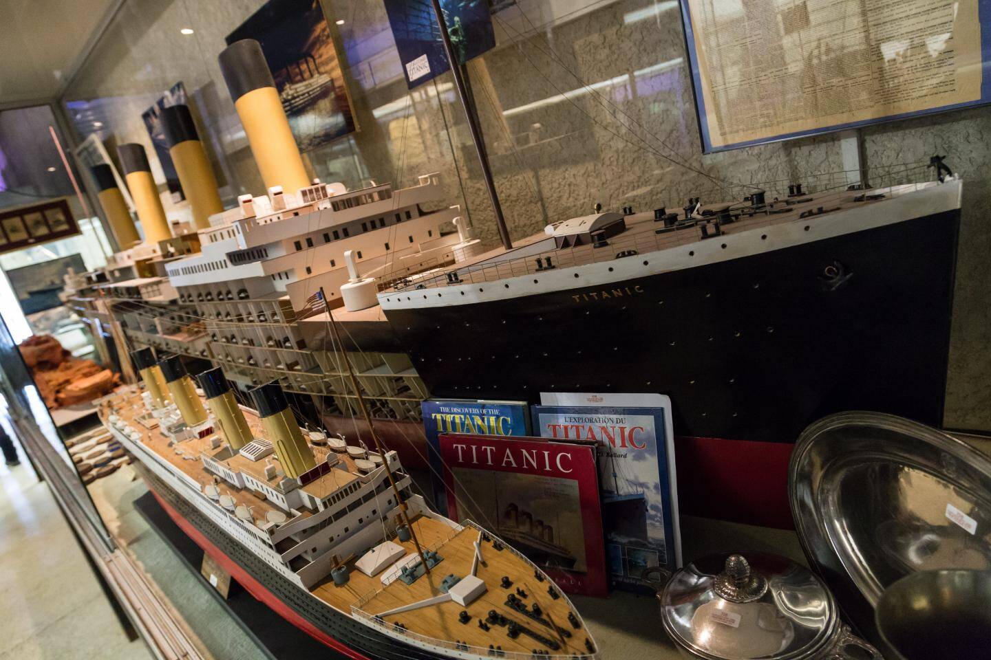 Mythique. Cette maquette du Titanic, longue de cinq mètres, représente le paquebot en coupe. On y découvre les salons, chambres et même le jambon parfaire sa salaison.