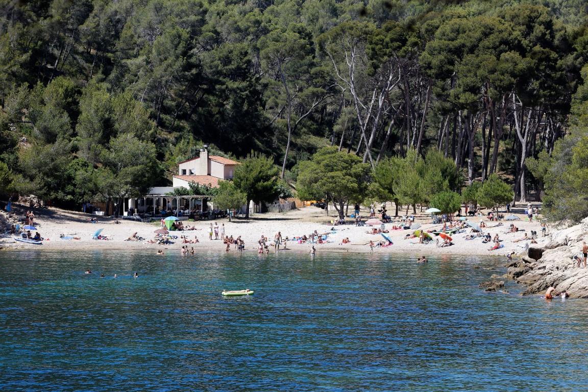 PHOTOS. Découvrez la plage de rêve de la calanque de Port d'Alon VarMatin