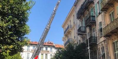PHOTOS. Un violent incendie se déclare au dernier étage d'un immeuble du centre-ville de Nice