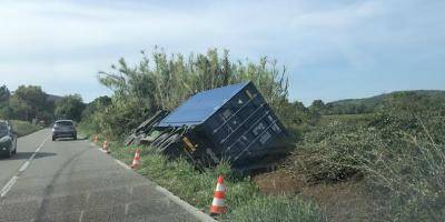 La route est rouverte après l'accident du camion de l'armée qui a fait un blessé mardi matin près d'Hyères