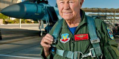 Décès de l'Américain Chuck Yeager, premier pilote à avoir franchi le mur du son