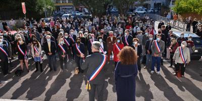 Près de 200 personnes réunies à Cagnes-sur-Mer pour l'hommage au professeur décapité