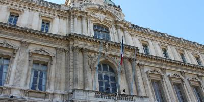 Des agents du guichet asile de la préfecture de Marseille écroués pour avoir demandé de l'argent pour modifier des dossiers