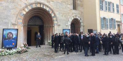 PHOTOS. Du monde et beaucoup d'émotion pour les obsèques de Dominici en l'Eglise Saint-Louis de Hyères