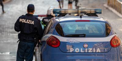 Le corps d'une jeune fille de 17 ans découvert dans un chariot de supermarché près de Rome