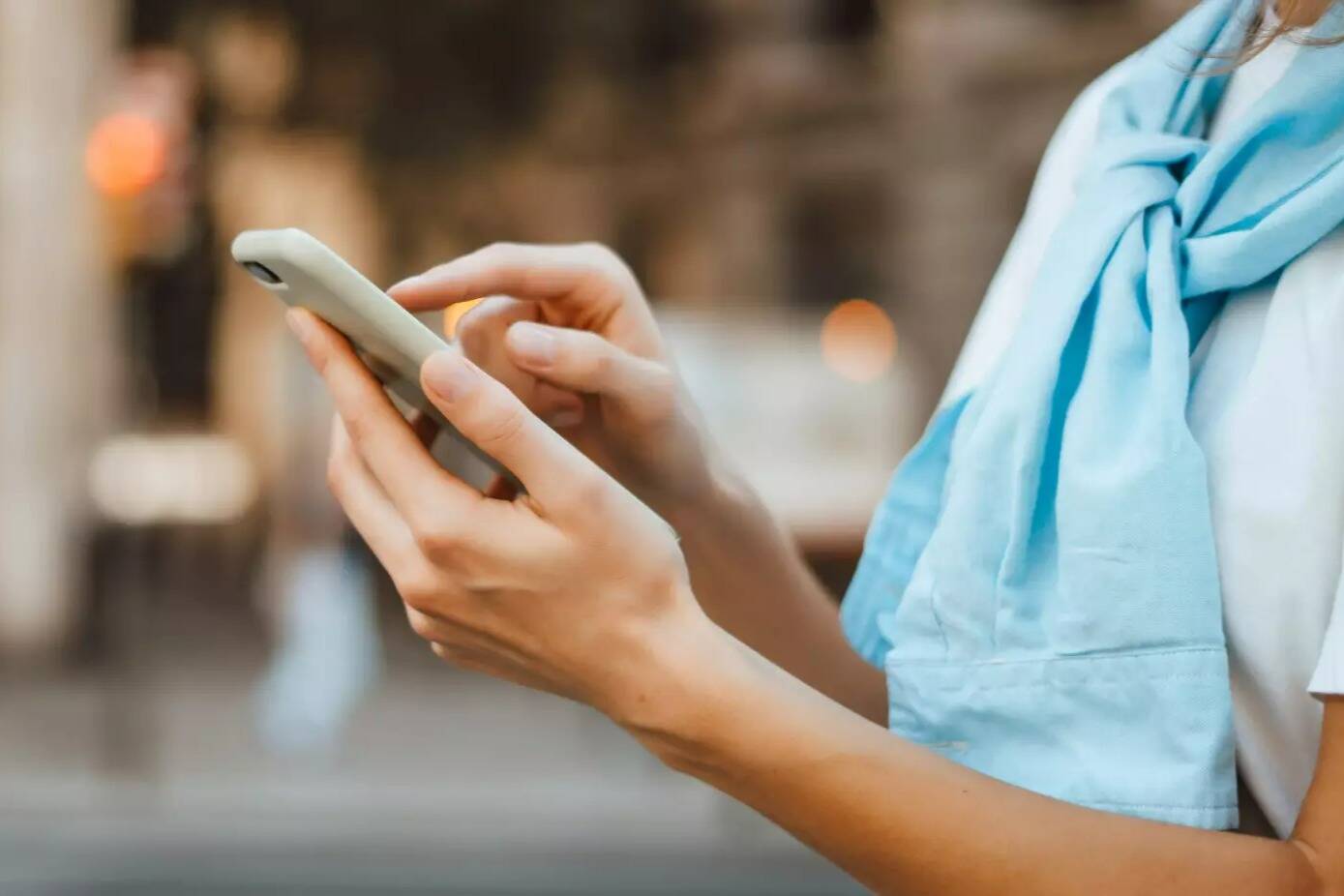 "Il y aura plus de personnes dans la rue et dans les transports": Avant les JO-2024, des applis pour déjouer le harcèlement de rue