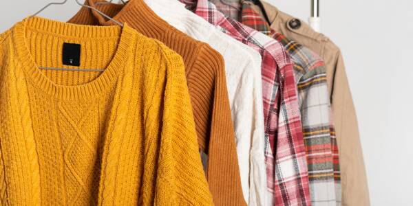 Il sera bientôt possible de mesurer l'impact environnemental des vêtements que l'on achète, promet le gouvernement.