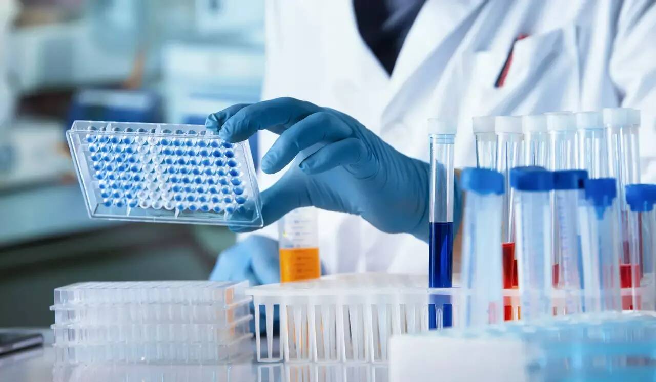 Le patron de Moderna espère un vaccin thérapeutique contre le cancer de la peau dès 2025