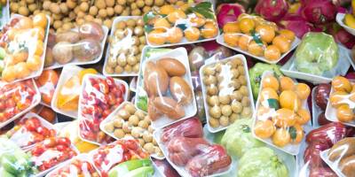 L'interdiction des emballages plastiques autour des fruits et légumes bientôt annulée?