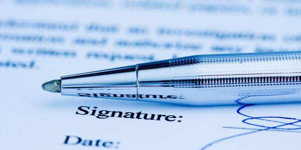 "La signature scannée n'a pas la valeur d'une signature électronique et peut être contestée", a jugé la Cour de cassation.