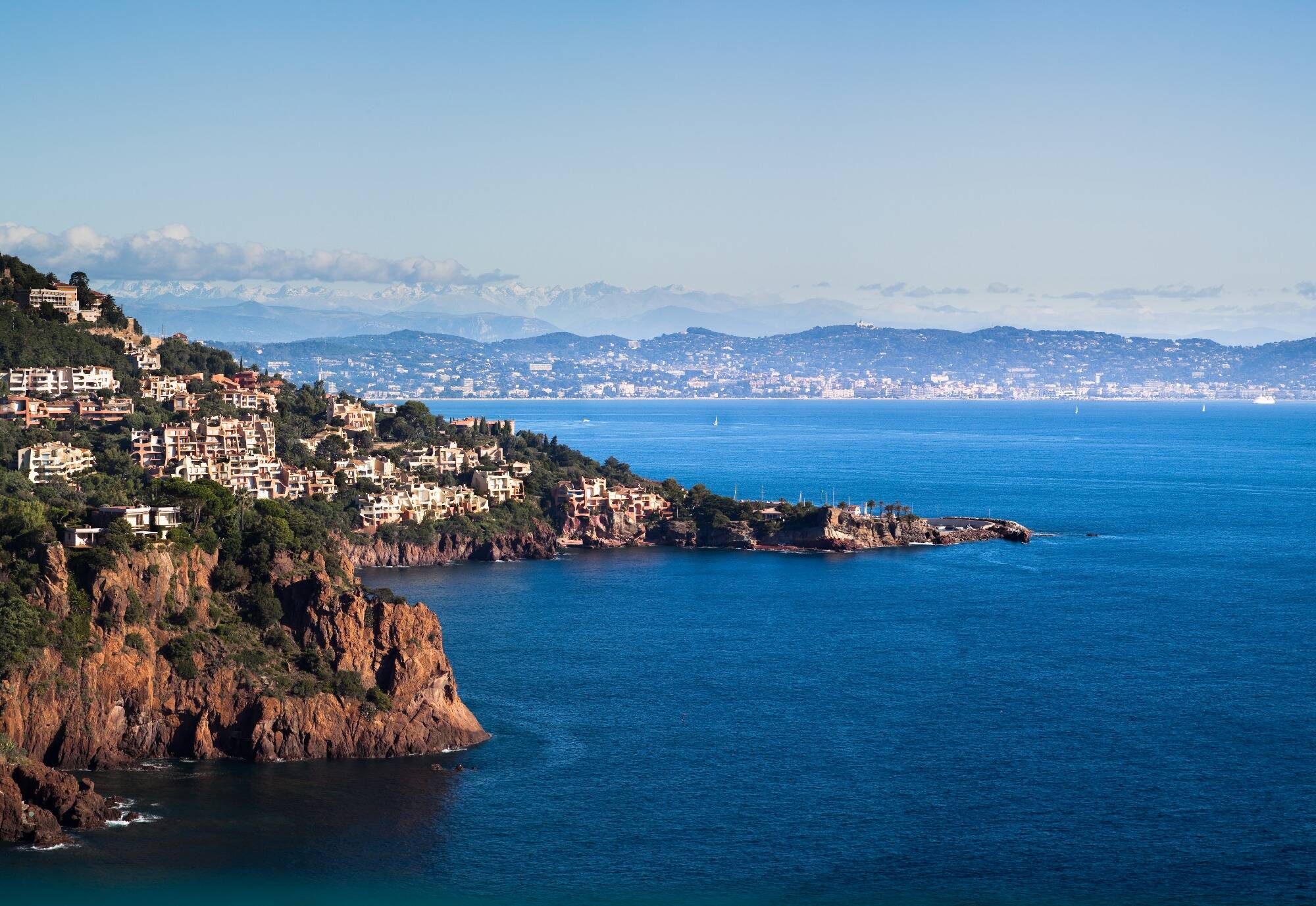 Jusqu'à 55 millions d'euros... Les villas les plus chères de France sont à vendre sur la Côte d'Azur selon cette étude