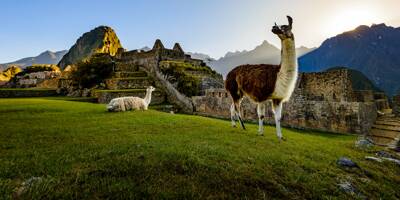 Troubles au Pérou: évacuation de 418 touristes bloqués au Machu Picchu depuis plusieurs jours