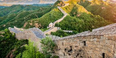 Deux personnes arrêtées pour avoir creusé un trou dans la Grande Muraille de Chine