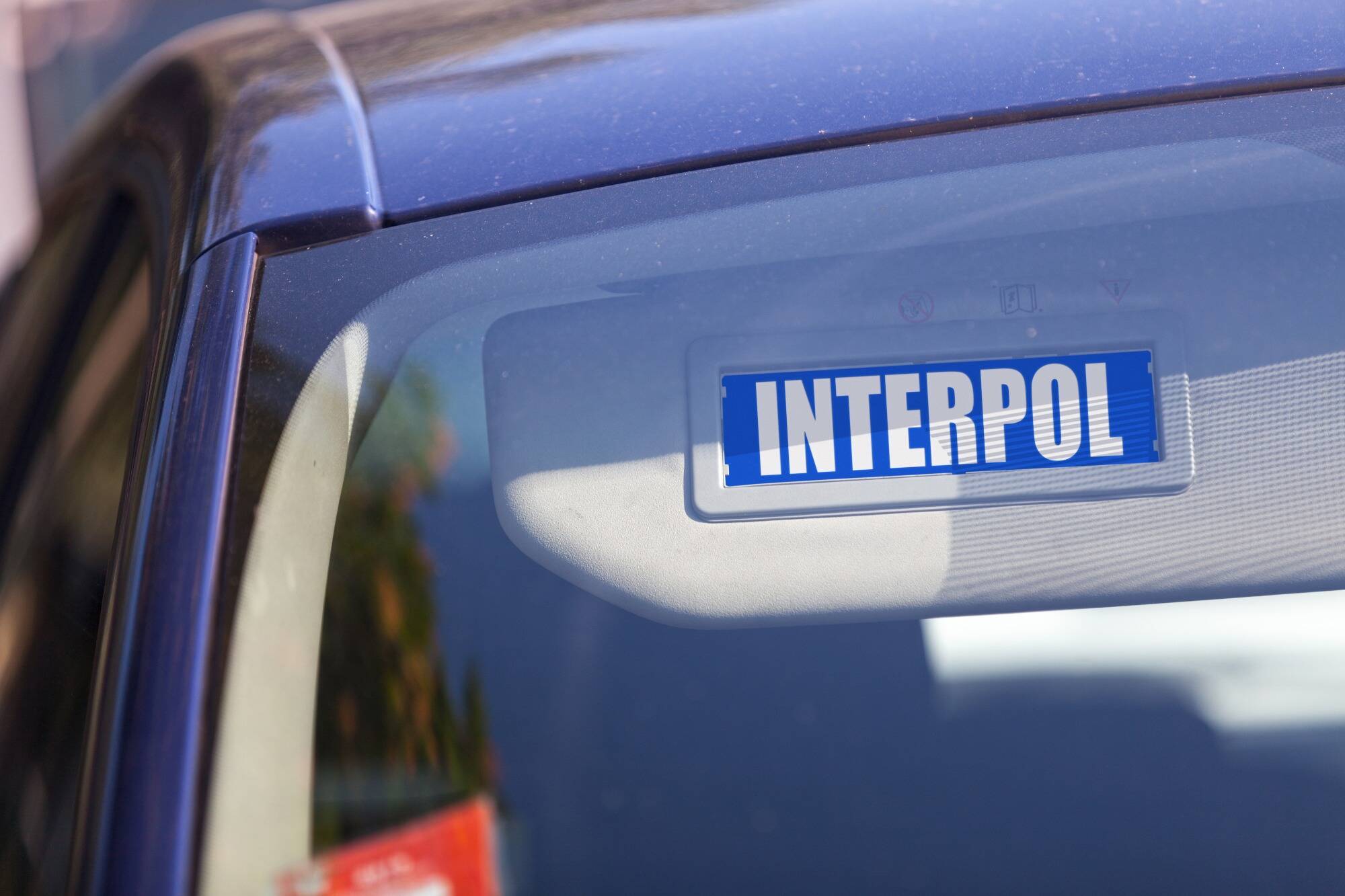 Un Français visé par une notice rouge d'Interpol pour viol et corruption de mineur arrêté en Allemagne avec son fils