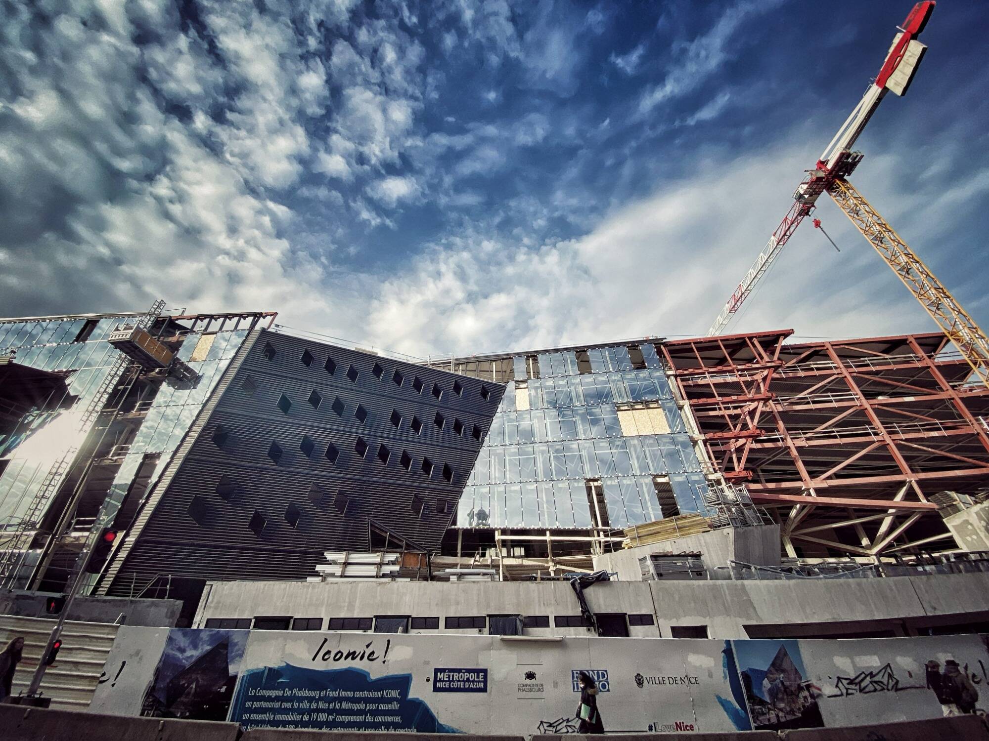 Perquisition à la Métropole de Nice: une enquête pour "trafic d'influence" et "escroquerie en bande organisée" autour du projet Iconic