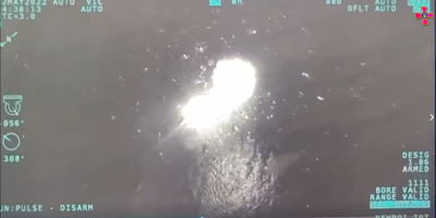 L'armée ukrainienne affirme avoir détruit deux patrouilleurs russes en mer Noire, les images de l'attaque dévoilées