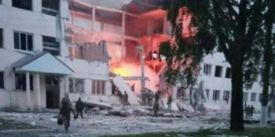 Guerre en Ukraine: un bombardement russe fait 87 morts, annonce Volodymyr Zelensky à Davos
