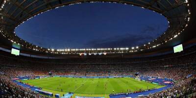 Réforme des retraites: pour la finale de la Coupe de France les syndicats prévoient de distribuer cartons rouges et sifflets