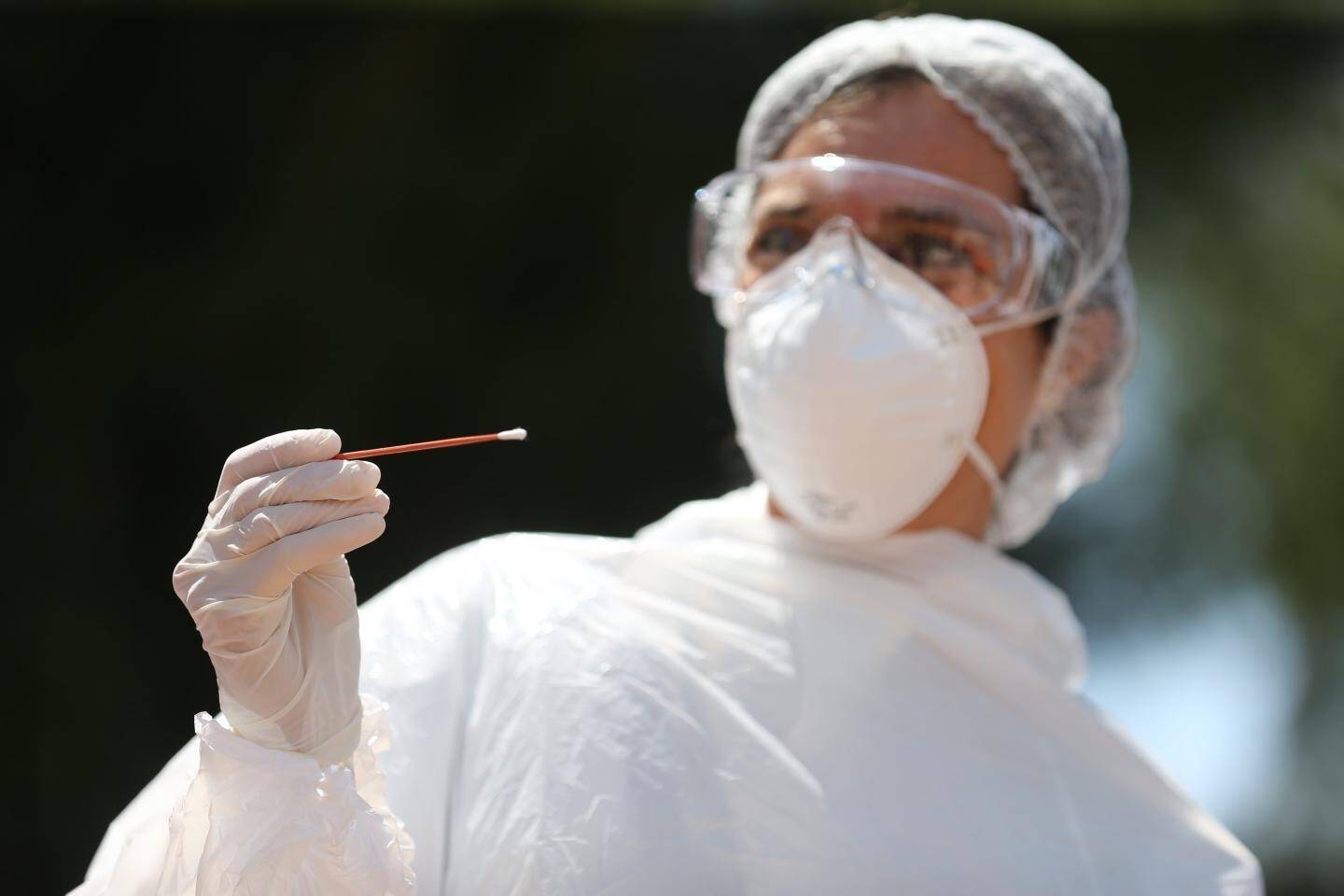 Covid-19: le Conseil scientifique juge "probable" une "reprise incontrôlée" de l'épidémie